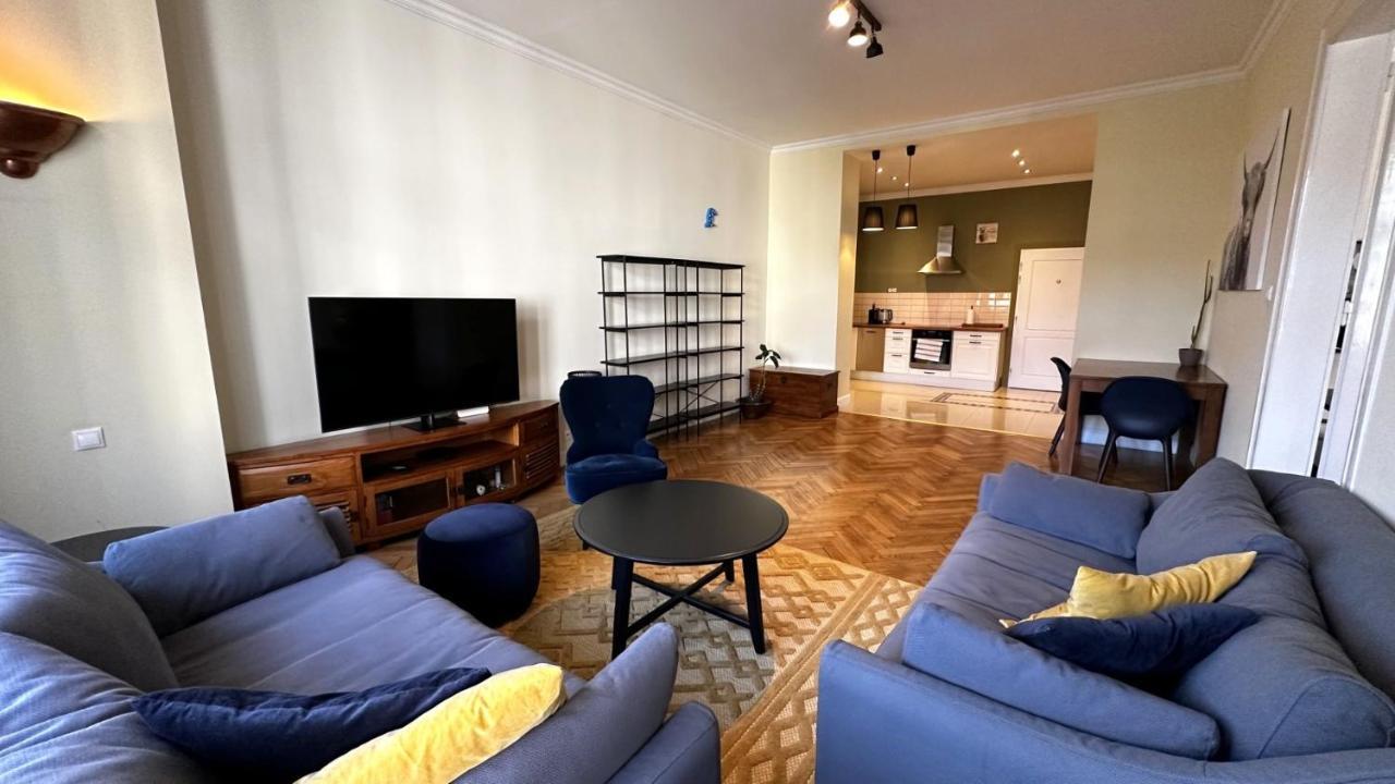 Gorkeho Apartment In City Centre Bratislava Eksteriør bilde